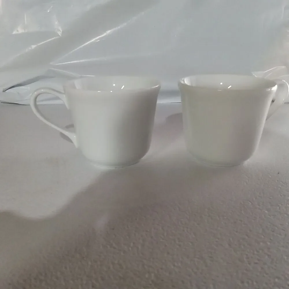 2 Royal  Porcelain  Restaurant Ware 7 Ounce Cups